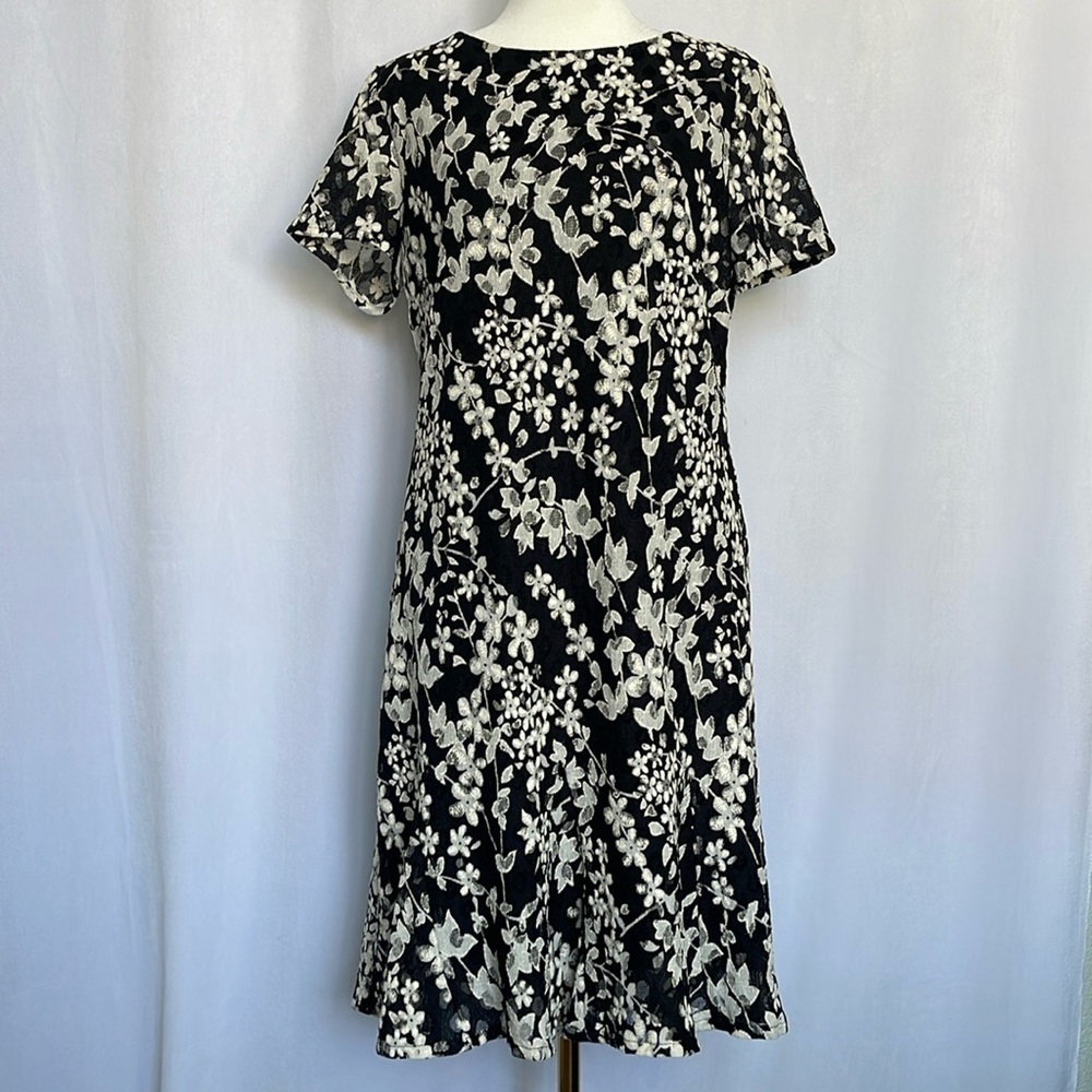 Karl Largerfeld Overall Black White Floral Print Midi Dress Size 10 Garden Party